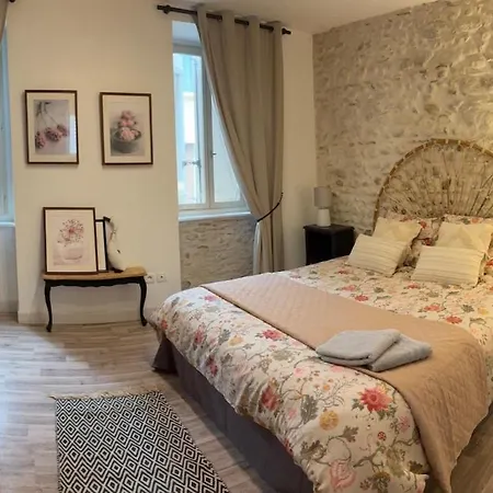 Joyeuse Tivoline Appartement